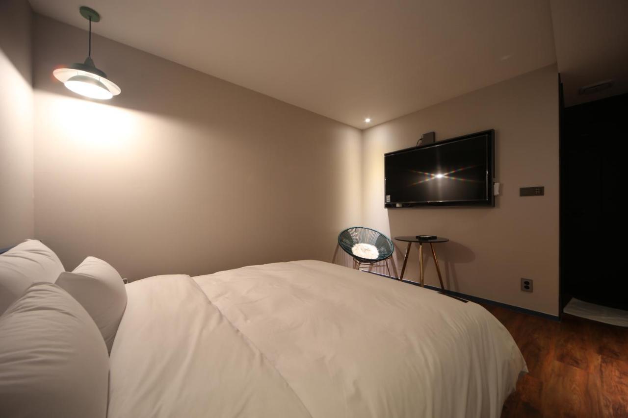 Hotel French Code Myeongji Busan Exterior photo